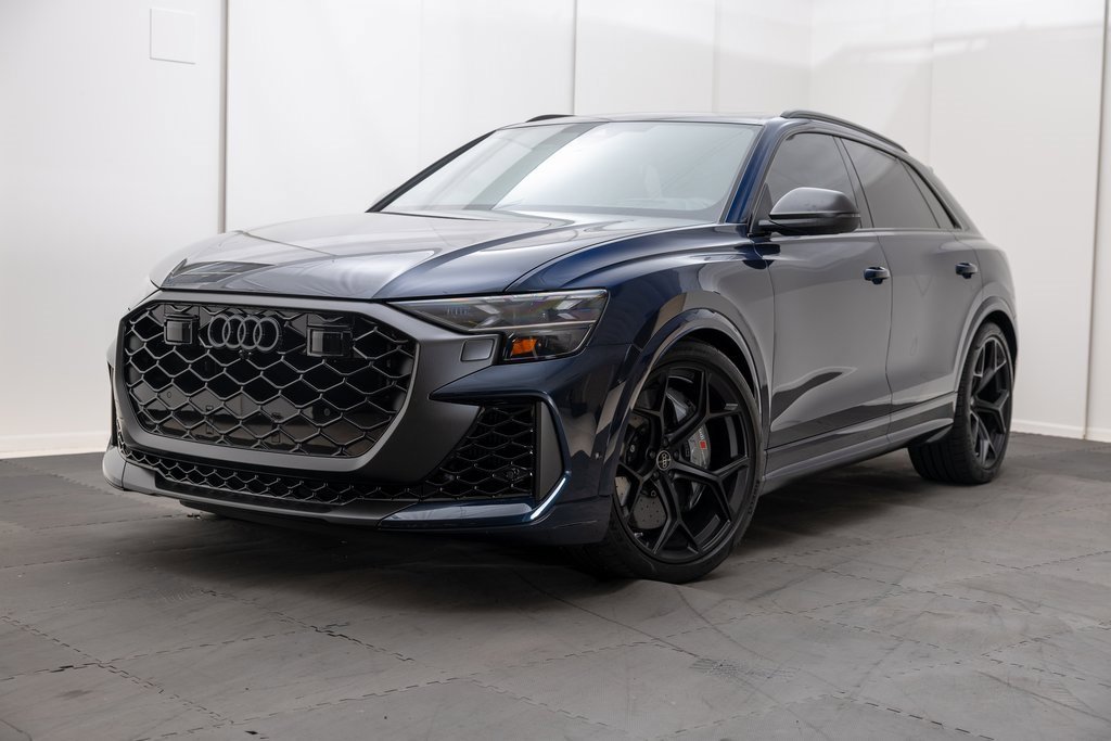 Used 2025 Audi RS Q8 performance