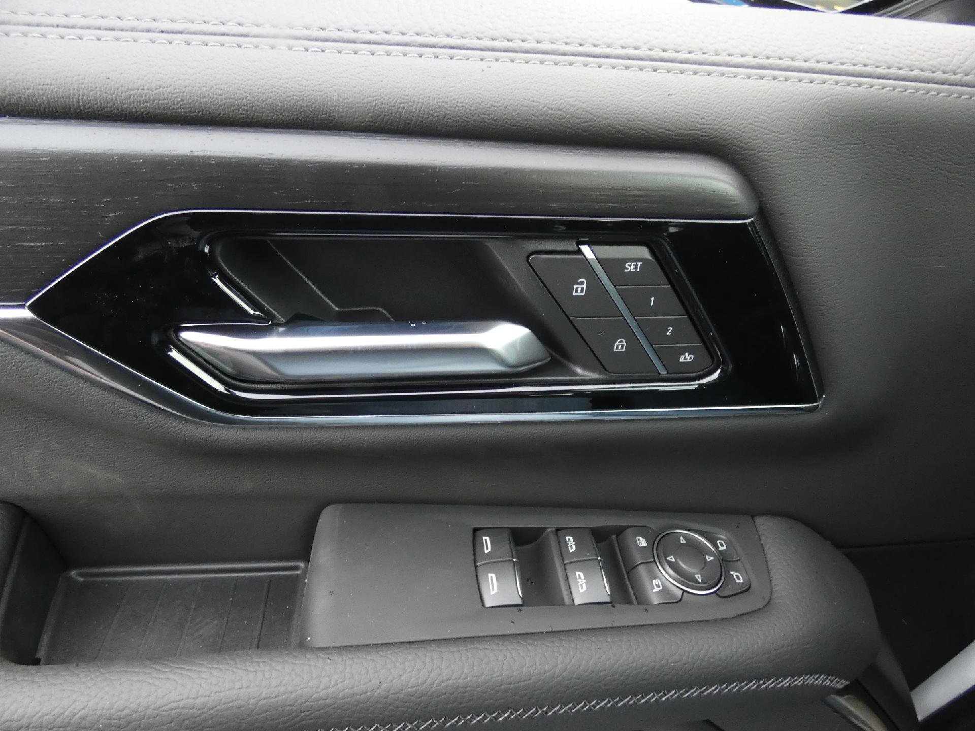 New 2026 GMC Yukon Denali w/ LPO, Floor Liner Package image 19