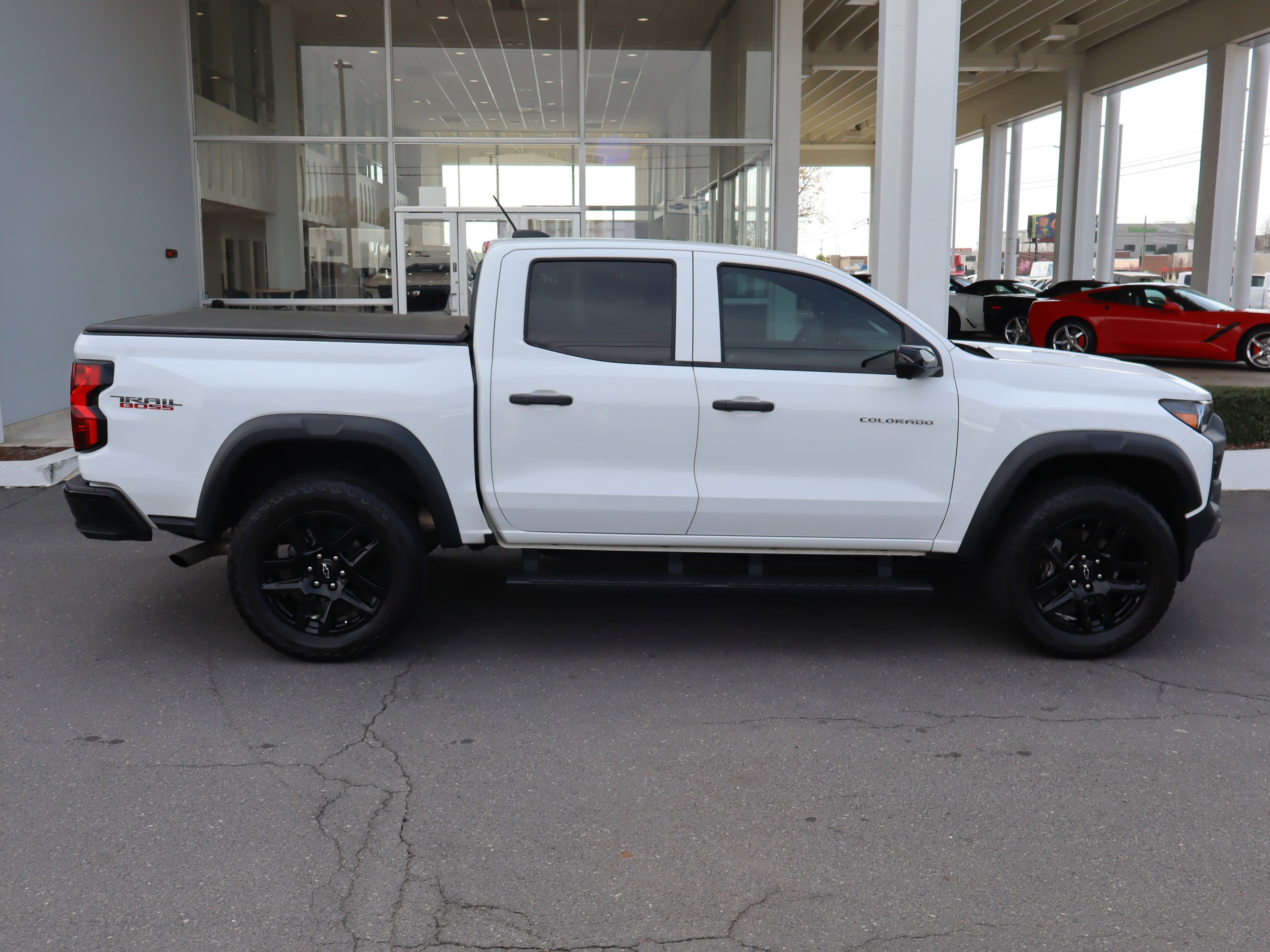 Certified 2023 Chevrolet Colorado Trail Boss w/ Technology Package image 11