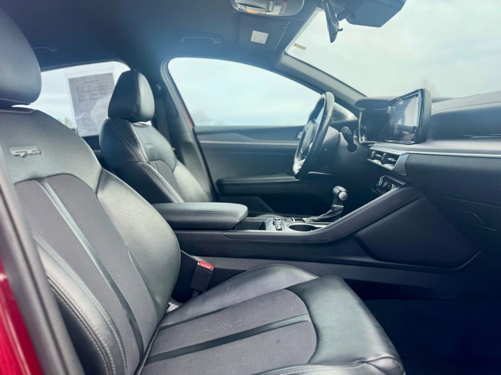 Used 2022 Kia K5 GT-Line image 11