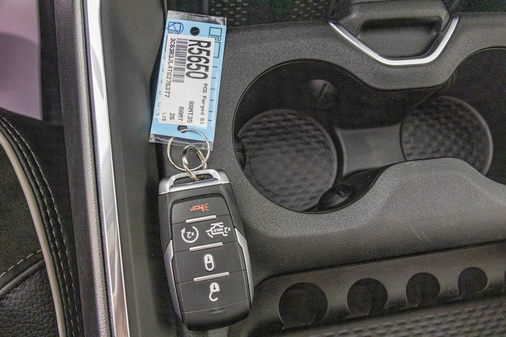 New 2026 RAM 3500 Laramie AWD/4WD image 28