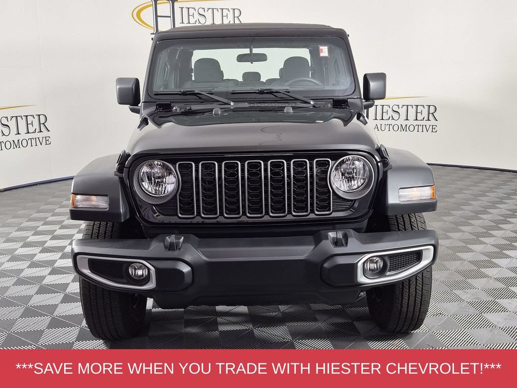 Used 2025 Jeep Gladiator Sport AWD/4WD image 9