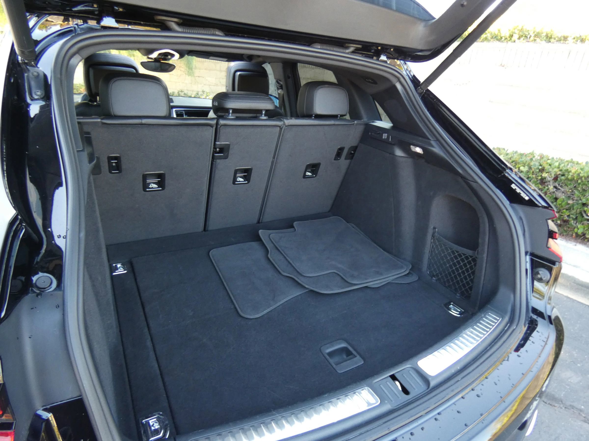 Used 2018 Porsche Macan Sport Edition image 75