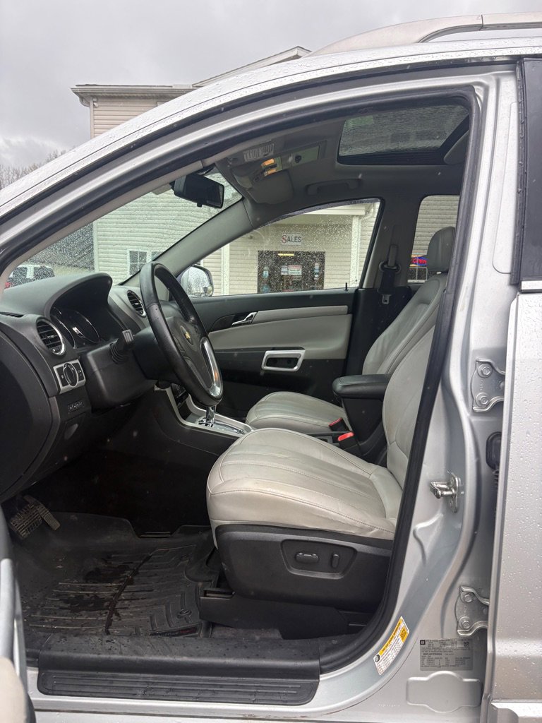 Used 2012 Chevrolet Captiva Sport LTZ AWD/4WD image 9