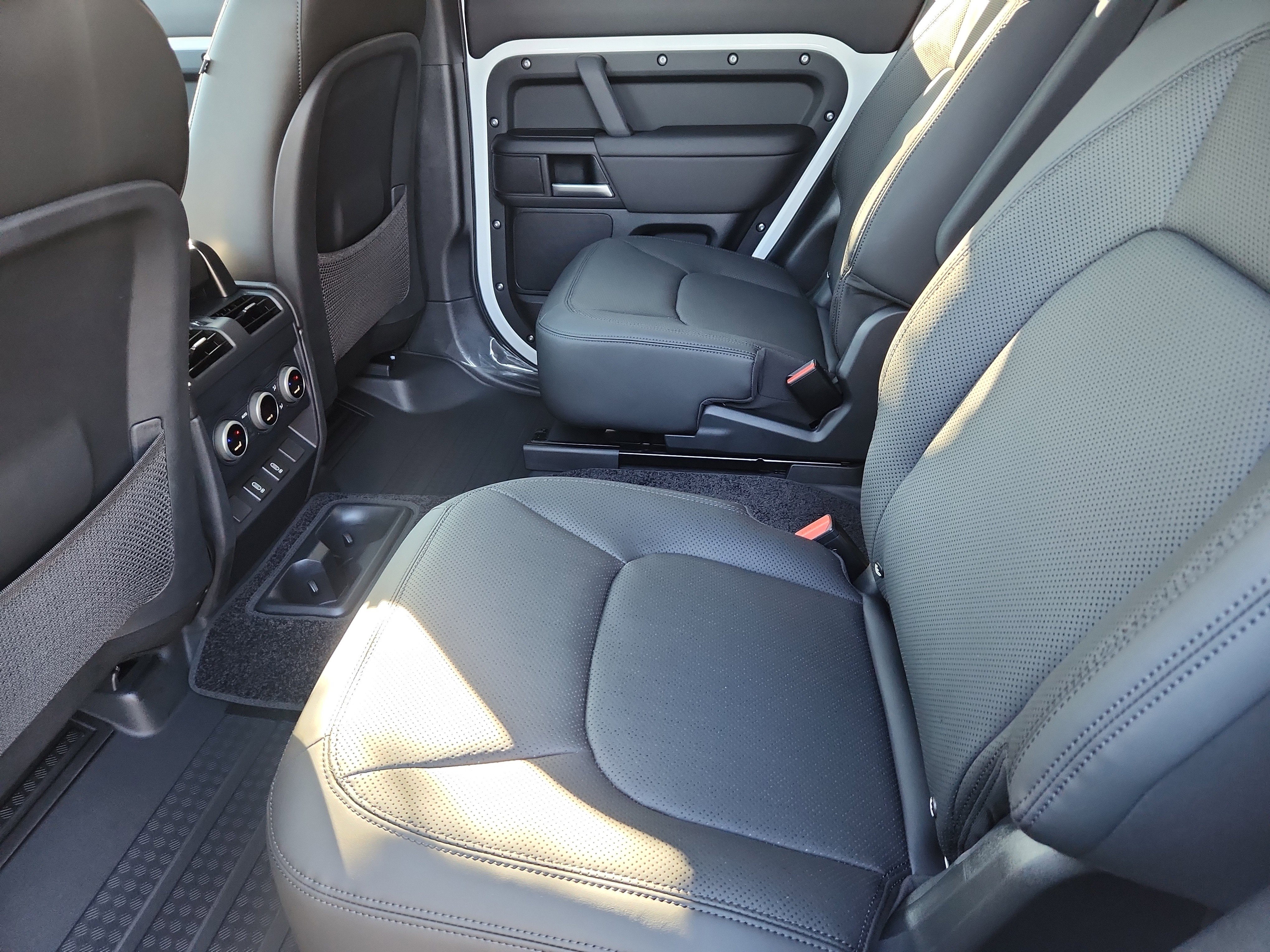 New 2026 Land Rover Defender 130 S image 5