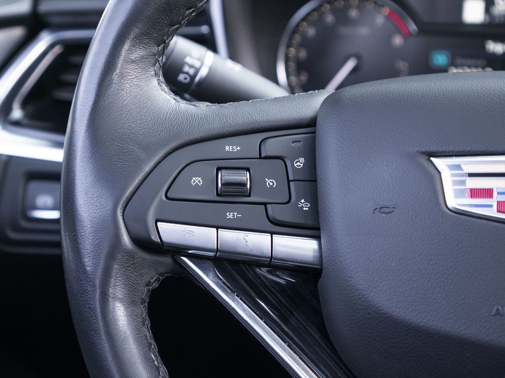 Used 2022 Cadillac XT6 Premium Luxury image 18