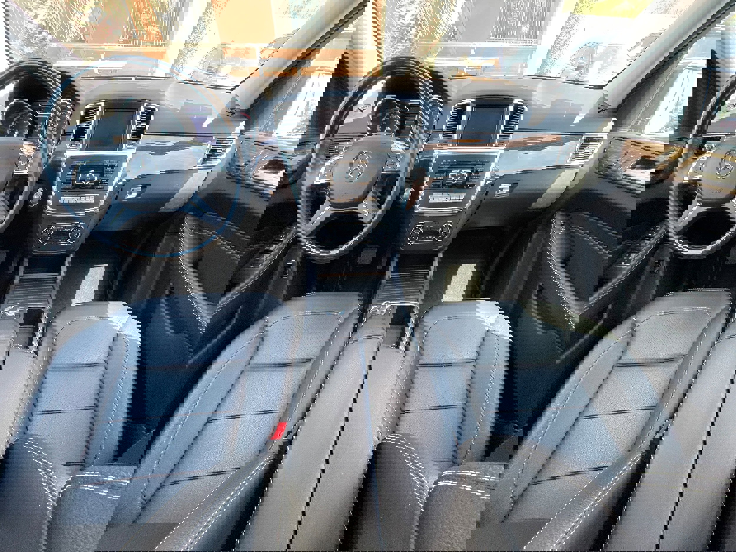 Used 2013 Mercedes-Benz ML 350 BlueTEC 4MATIC image 18