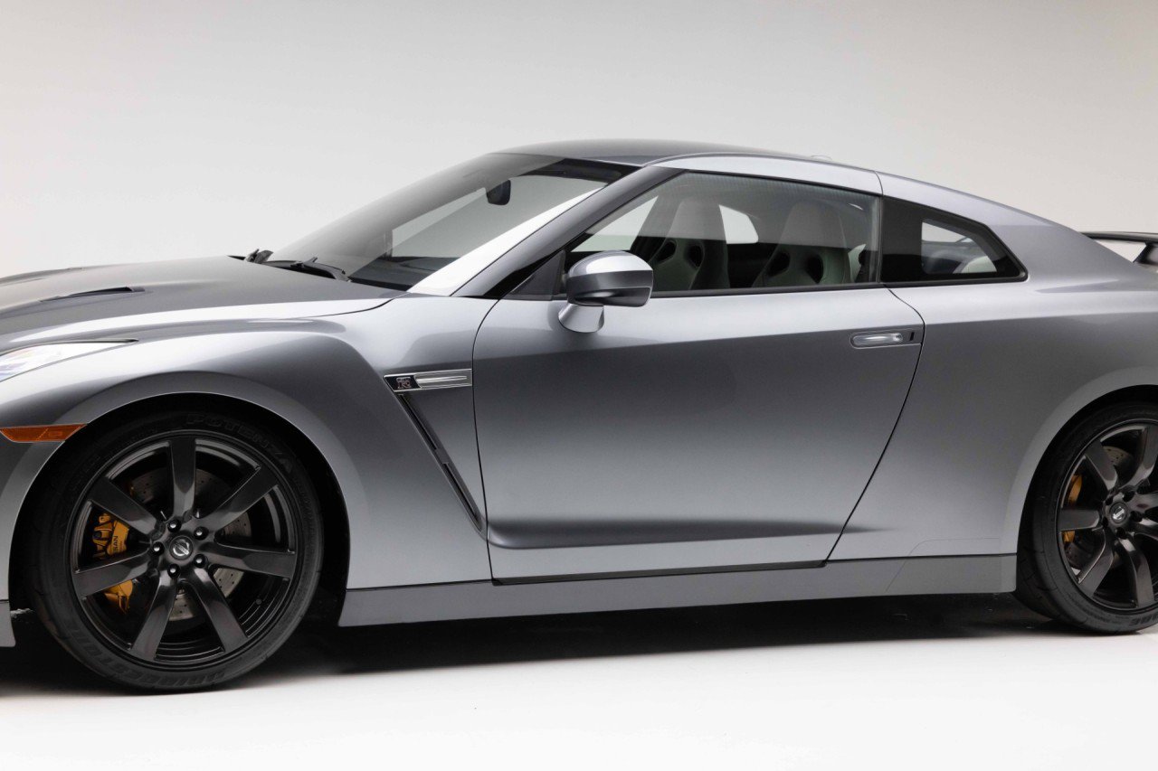 Used 2010 Nissan GT-R Premium AWD/4WD image 33