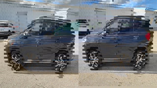 Used 2019 GMC Terrain Denali w/ Advanced Safety Package image 40