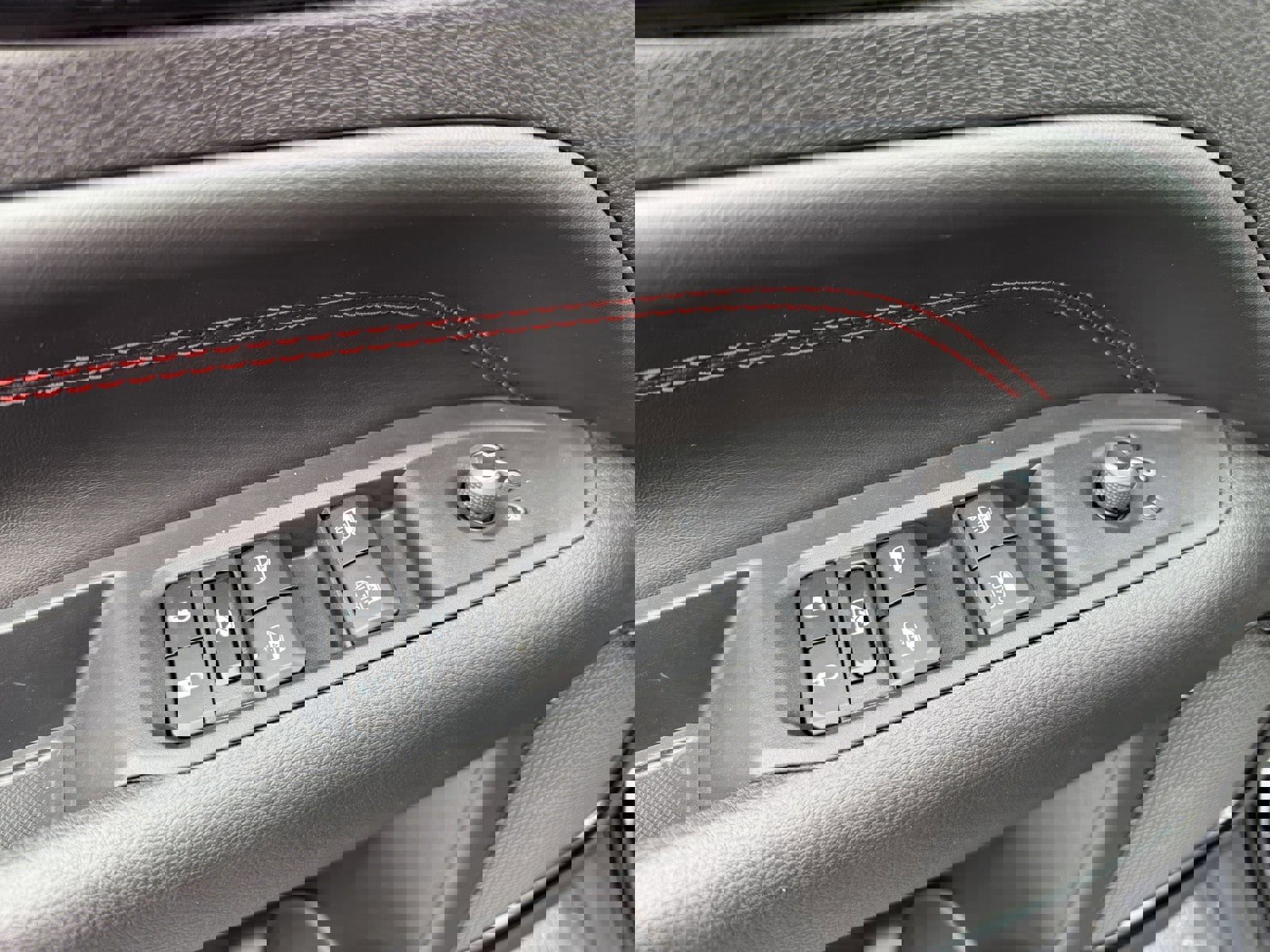 New 2026 Jeep Compass Trailhawk image 12