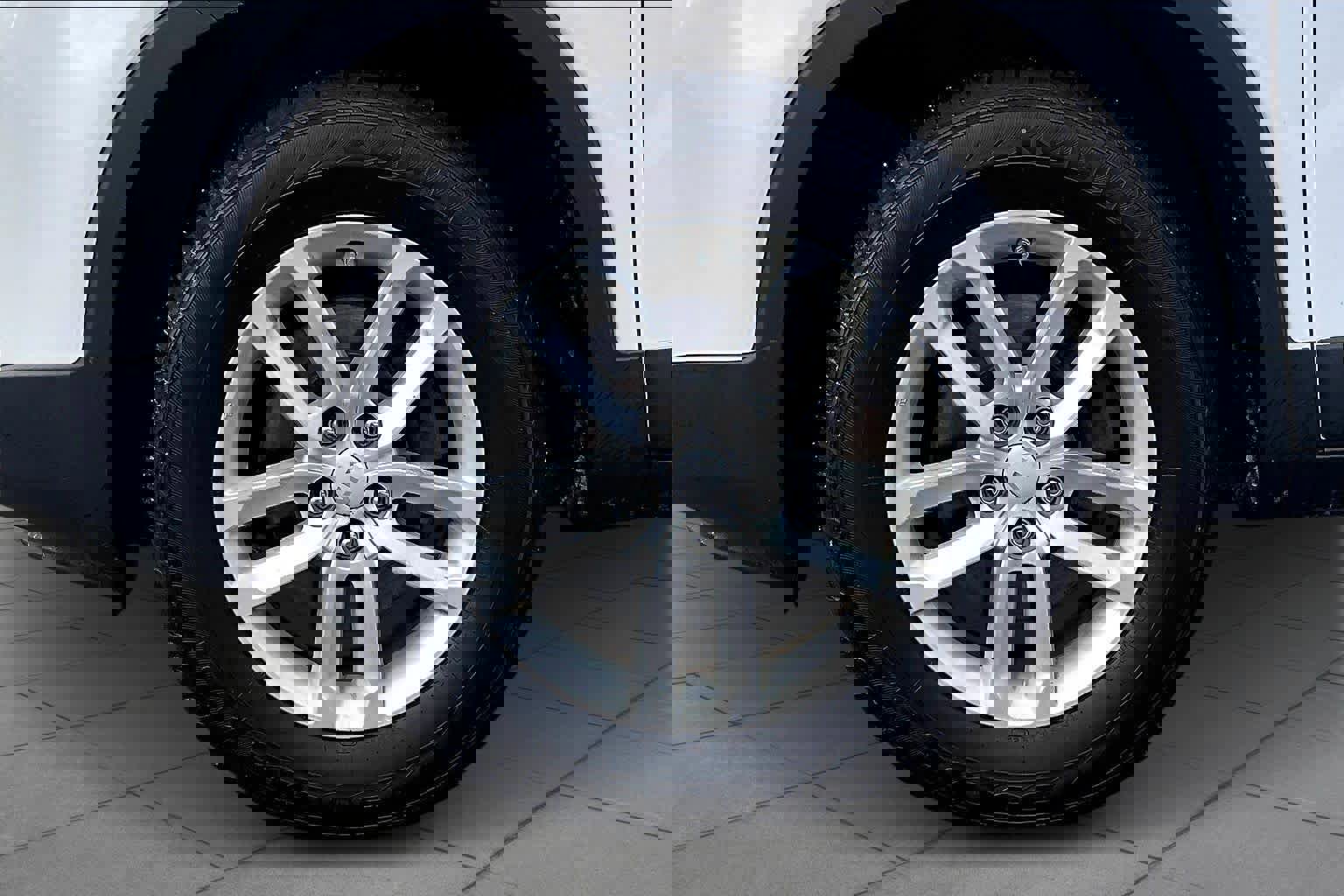 Used 2014 Kia Sorento LX image 11