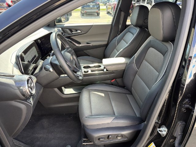 Used 2026 Chevrolet Equinox LT w/ Convenience Package II AWD/4WD image 13