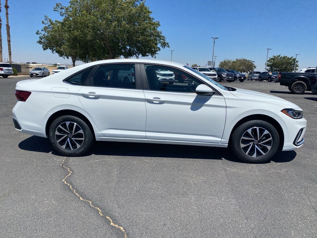 New 2025 Volkswagen Jetta S image 8
