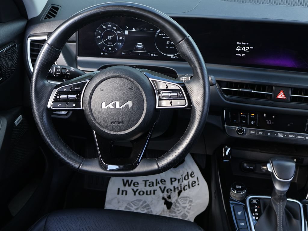Certified 2024 Kia Seltos SX AWD/4WD image 16