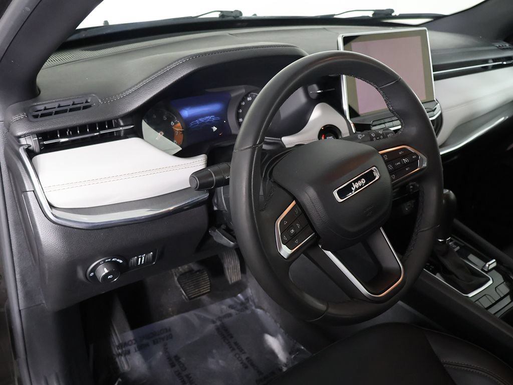 Used 2023 Jeep Compass Limited AWD/4WD image 27