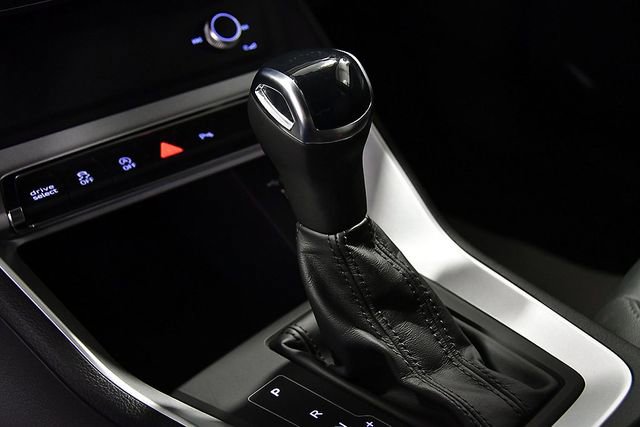 Used 2025 Audi Q3 2.0T Premium image 23