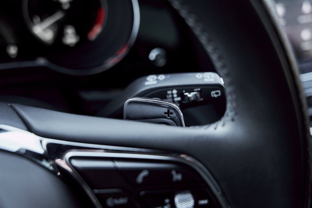 Used 2022 Bentley Bentayga image 57