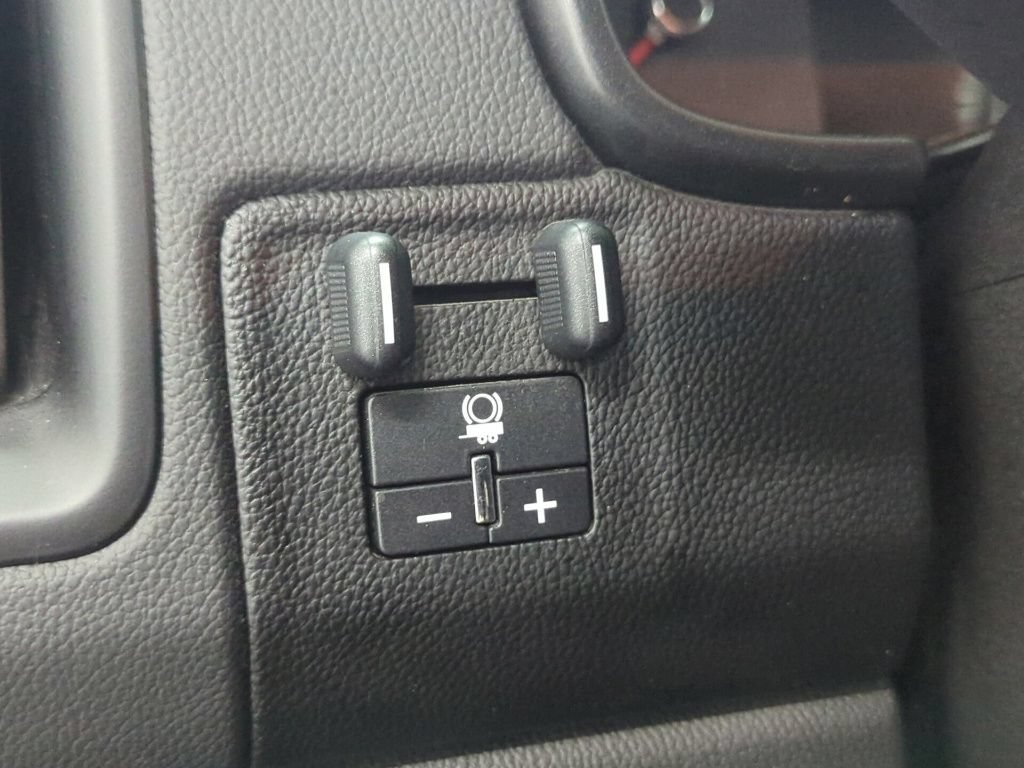 Used 2021 Chevrolet Colorado ZR2 AWD/4WD image 14