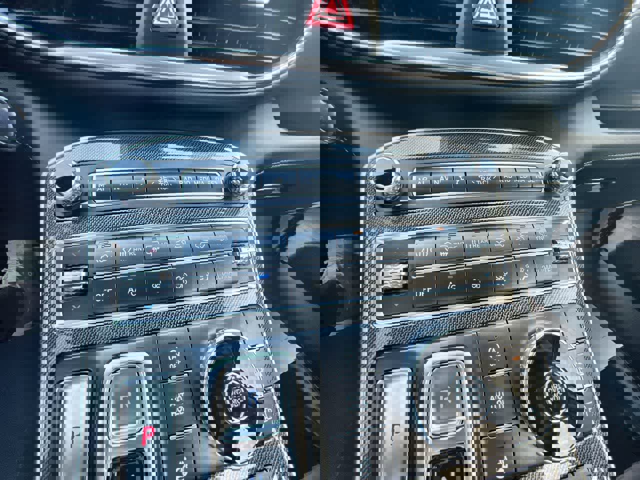 Used 2022 Hyundai Santa Fe Limited w/ Cargo Package image 18