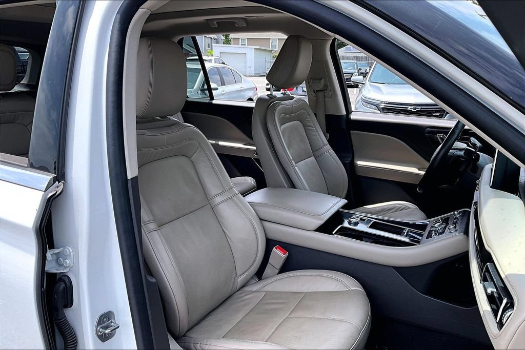 Used 2023 Lincoln Aviator Reserve w/ Equipment Group 201A AWD/4WD image 28