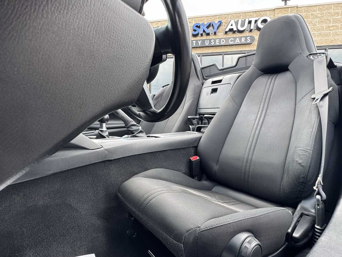 Used 2016 MAZDA MX-5 Miata Sport RWD image 26