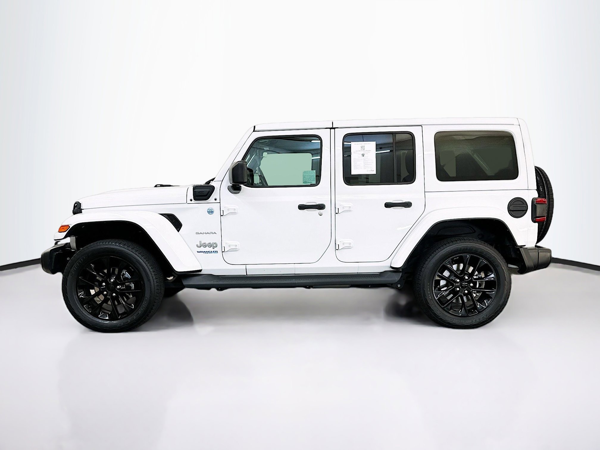 Used 2021 Jeep Wrangler Sahara image 4