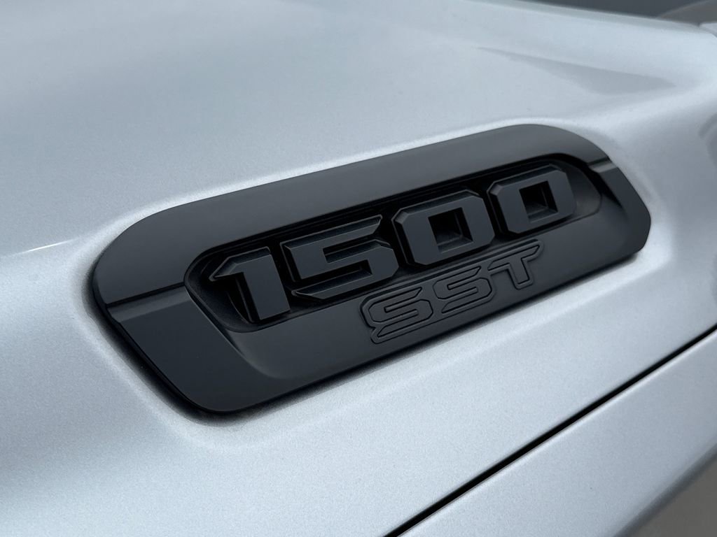 Used 2025 RAM 1500 Lone Star AWD/4WD image 6
