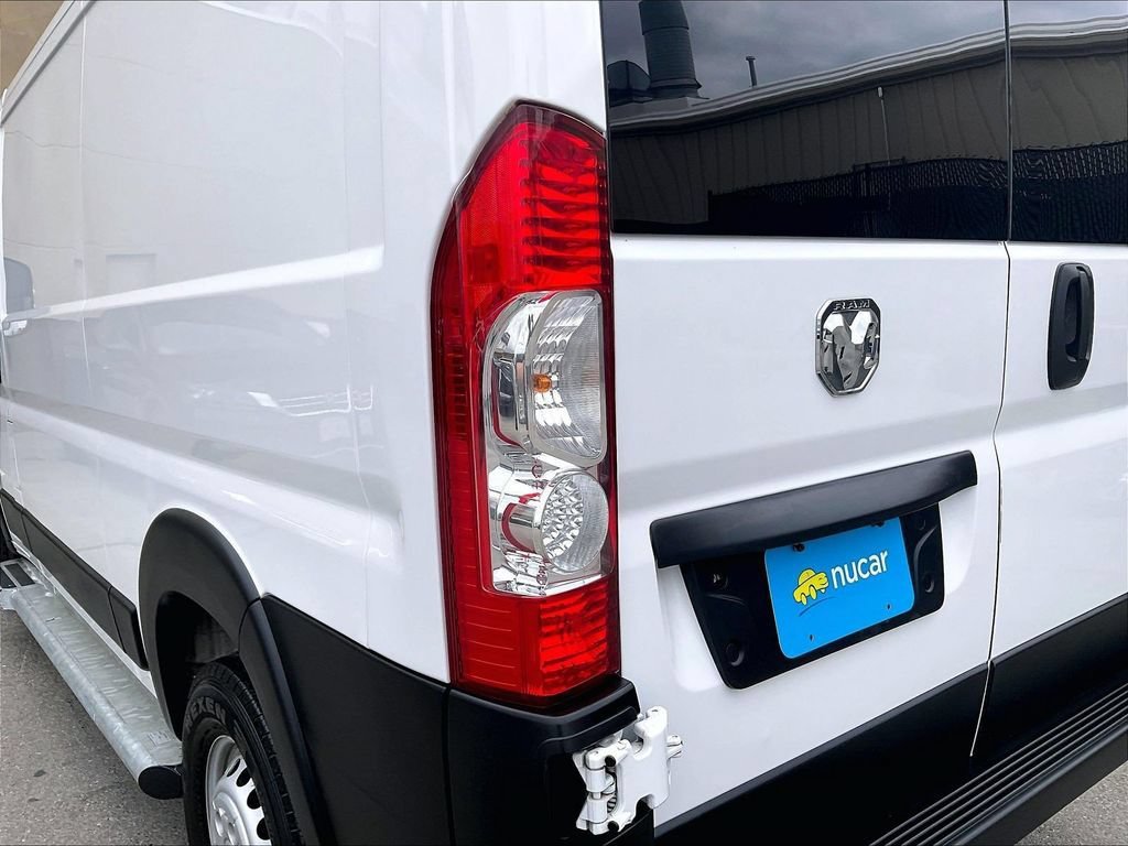 Used 2025 RAM ProMaster 2500 w/ U-Haul Equipment Group FWD image 32