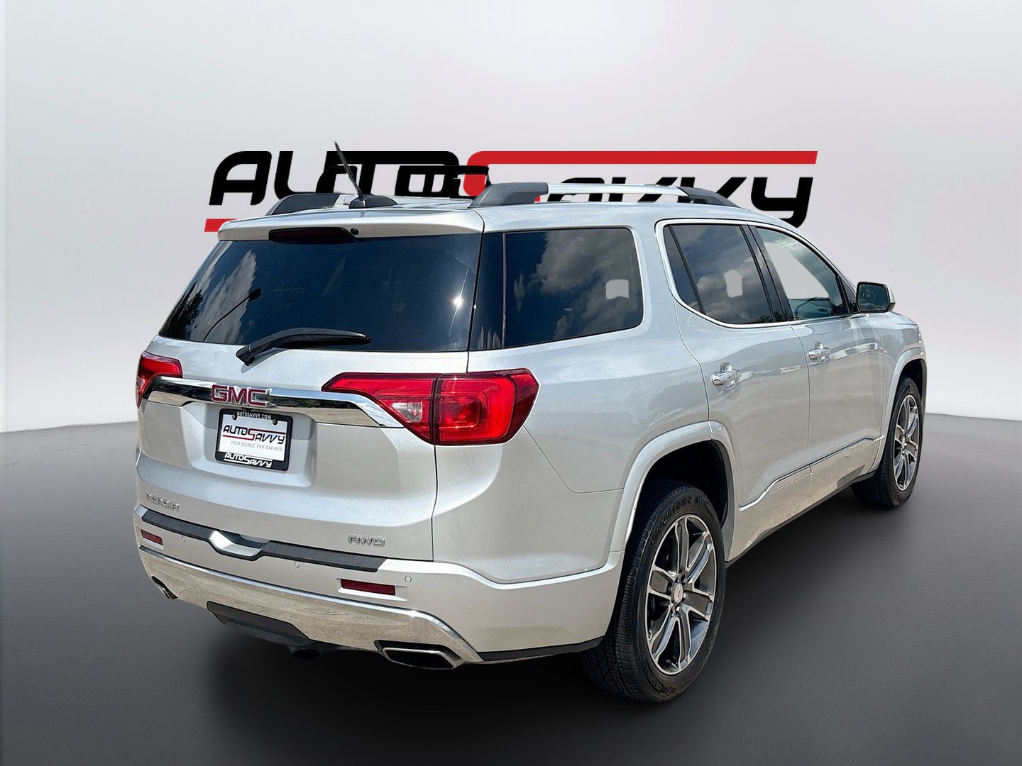 Used 2019 GMC Acadia Denali AWD/4WD image 7