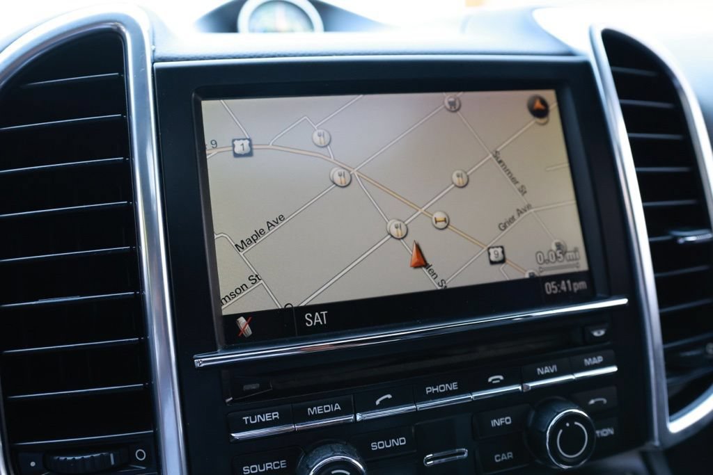 Used 2013 Porsche Cayenne GTS AWD/4WD image 45