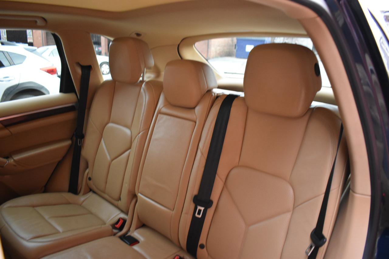 Used 2014 Porsche Cayenne S AWD/4WD image 15
