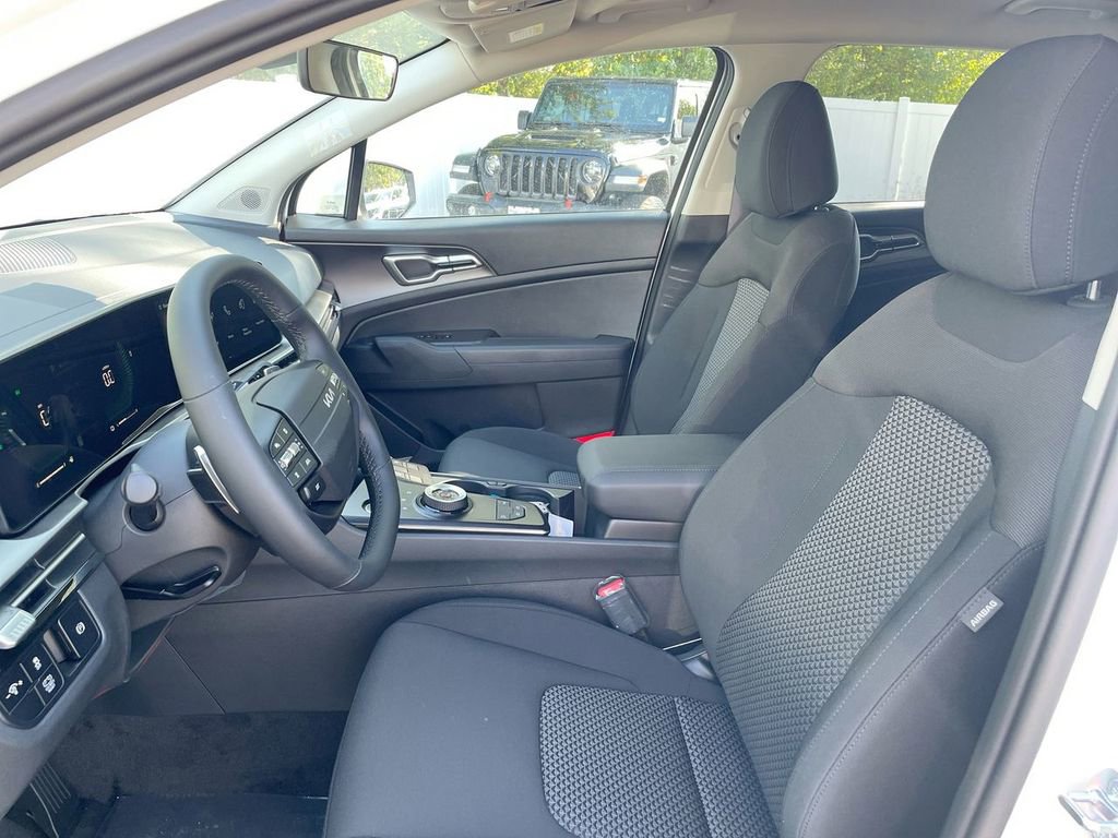 New 2026 Kia Sportage S image 36