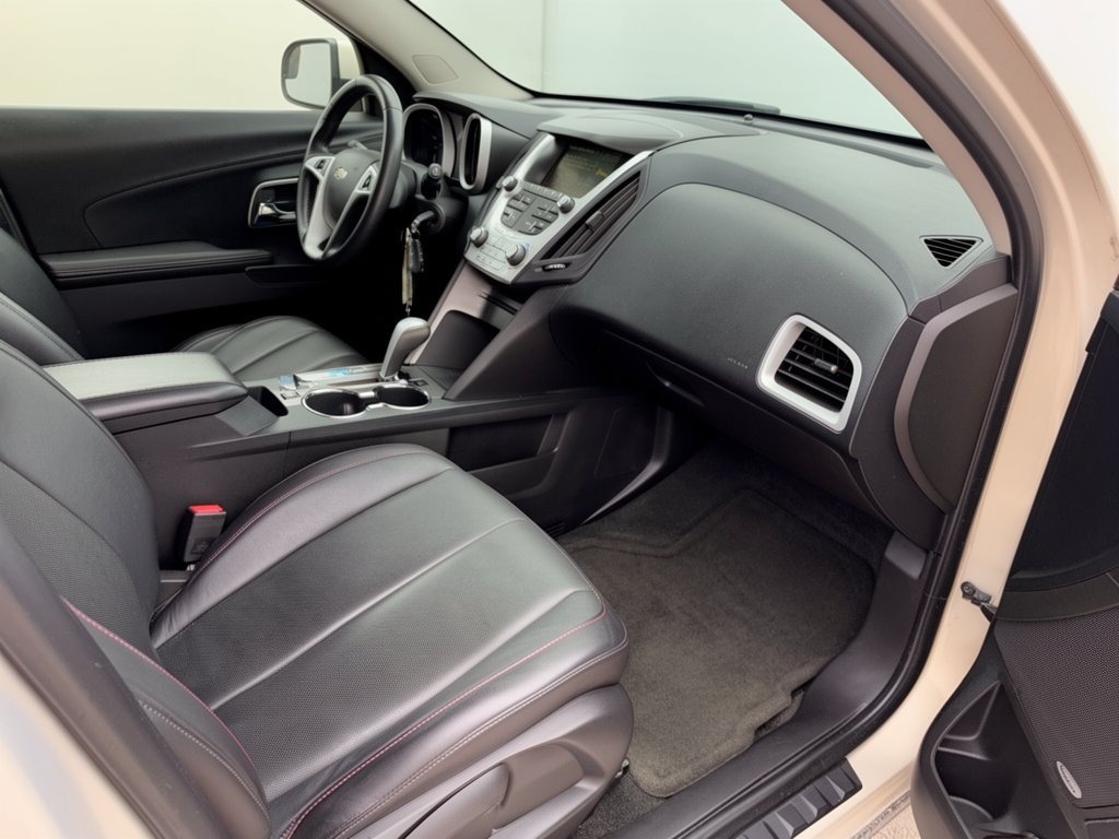 Used 2012 Chevrolet Equinox LT FWD image 30