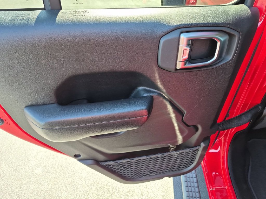 Used 2019 Jeep Wrangler Unlimited Sport S AWD/4WD image 22