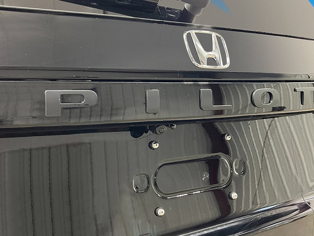 New 2026 Honda Pilot Black Edition image 7
