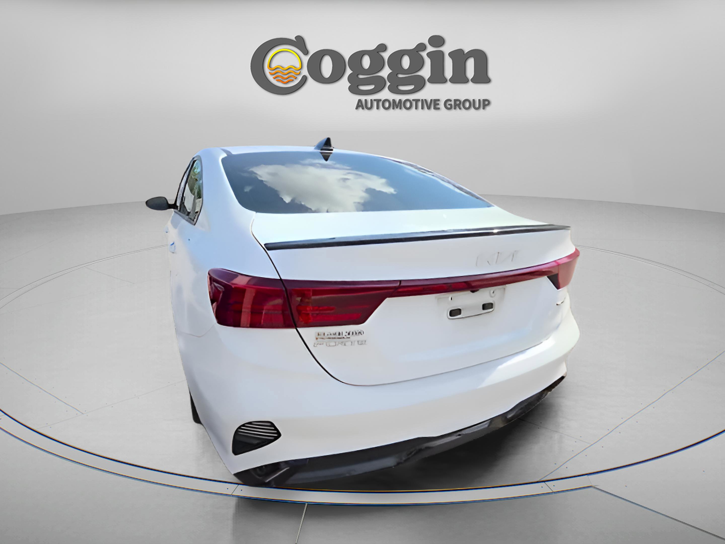 Used 2022 Kia Forte GT-Line w/ GT-Line Premium Package image 6