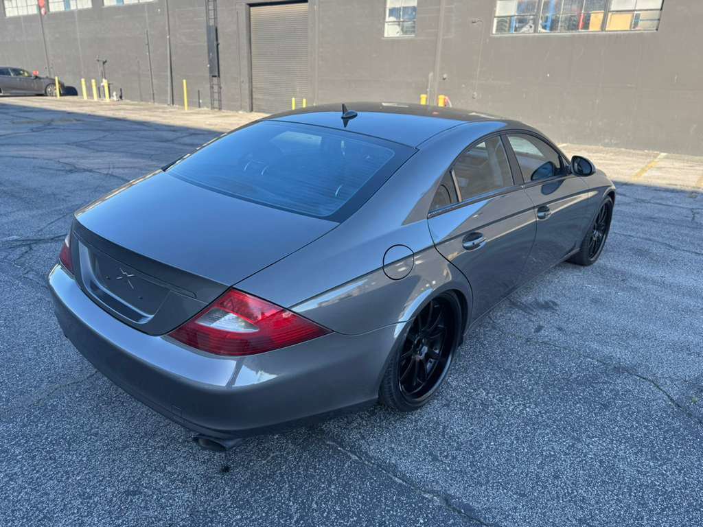 Used 2007 Mercedes-Benz CLS 550 CLS 550 4dr Sedan image 12