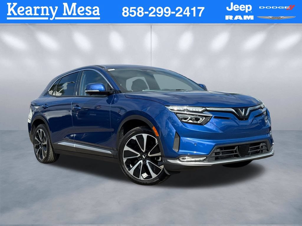 New 2025 VinFast VF 8 Plus AWD/4WD image 1