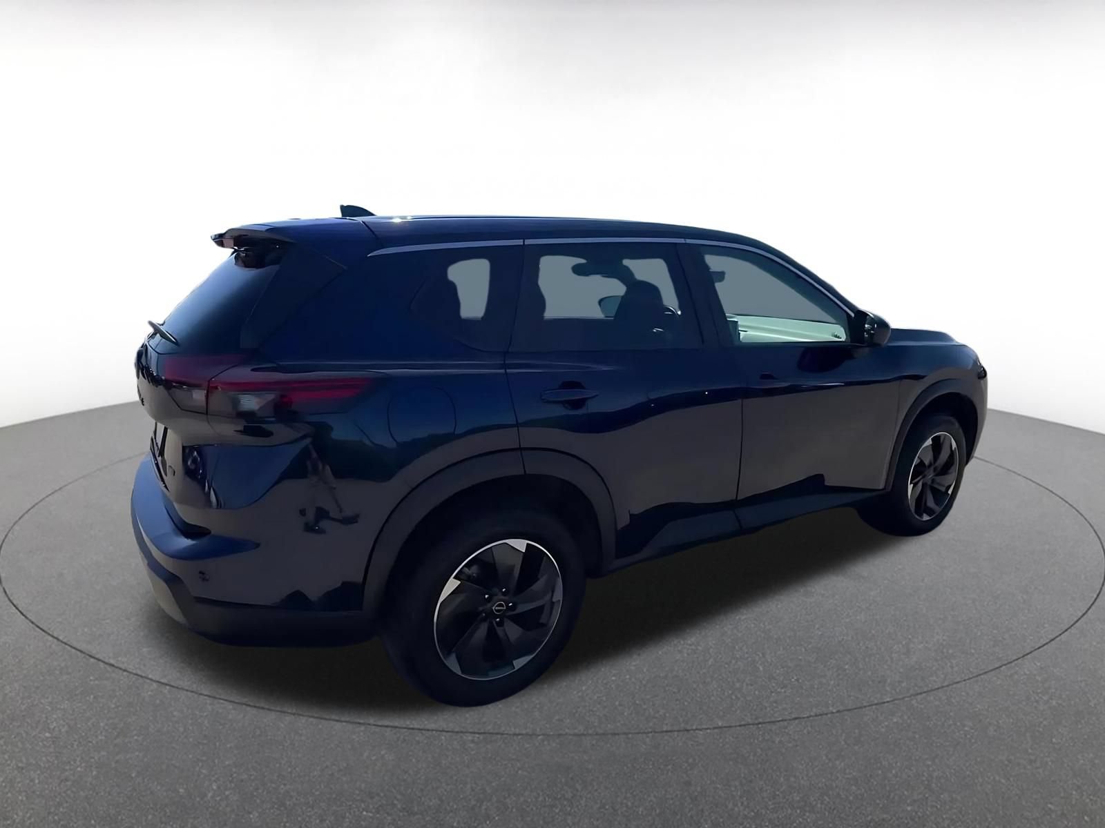 Used 2025 Nissan Rogue SV AWD/4WD image 14