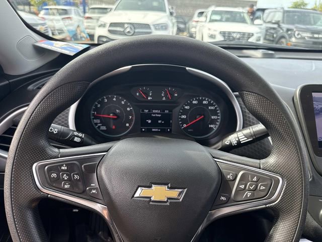 Used 2025 Chevrolet Malibu LT image 31