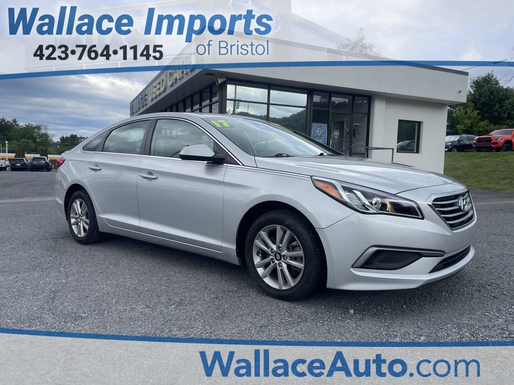 Used 2017 Hyundai Sonata SE FWD image 1