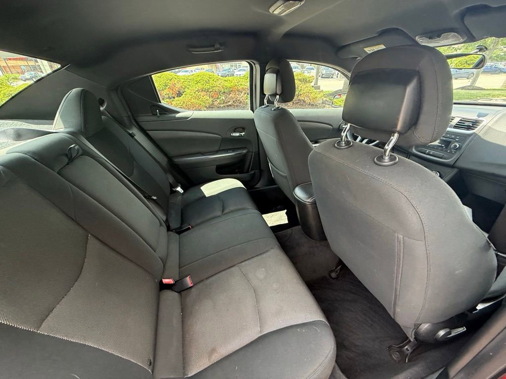 Used 2013 Dodge Avenger SE FWD image 37