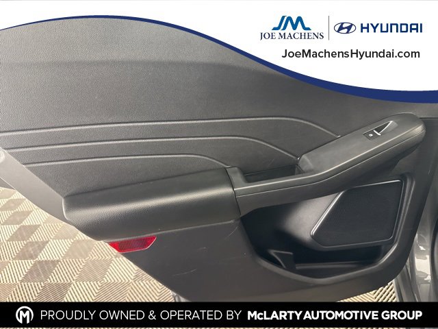 Used 2022 Ford Escape SE w/ SE Sport Appearance Package image 22