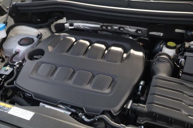 New 2026 Volkswagen Tiguan SEL R-Line image 23
