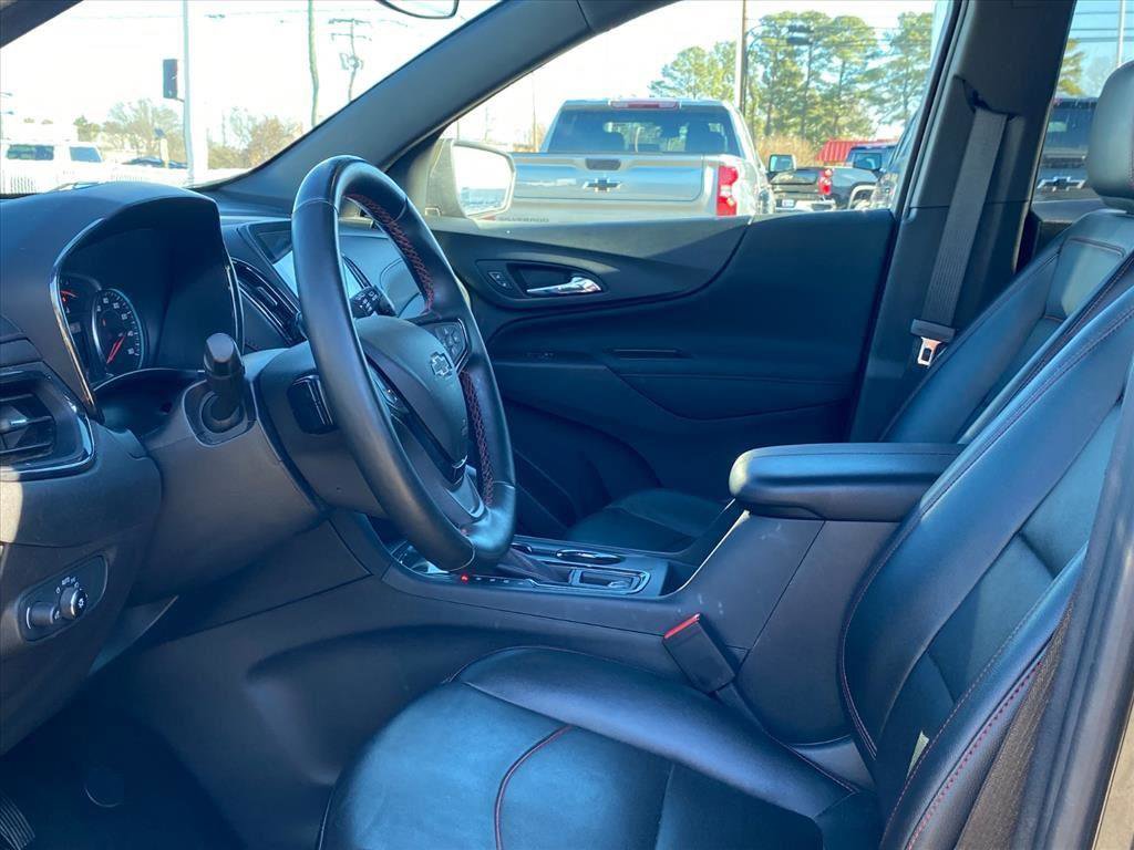 Used 2023 Chevrolet Equinox RS w/ RS Leather Package image 13