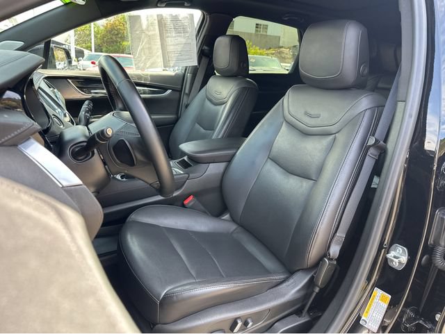Certified 2025 Cadillac XT5 Premium Luxury FWD image 23