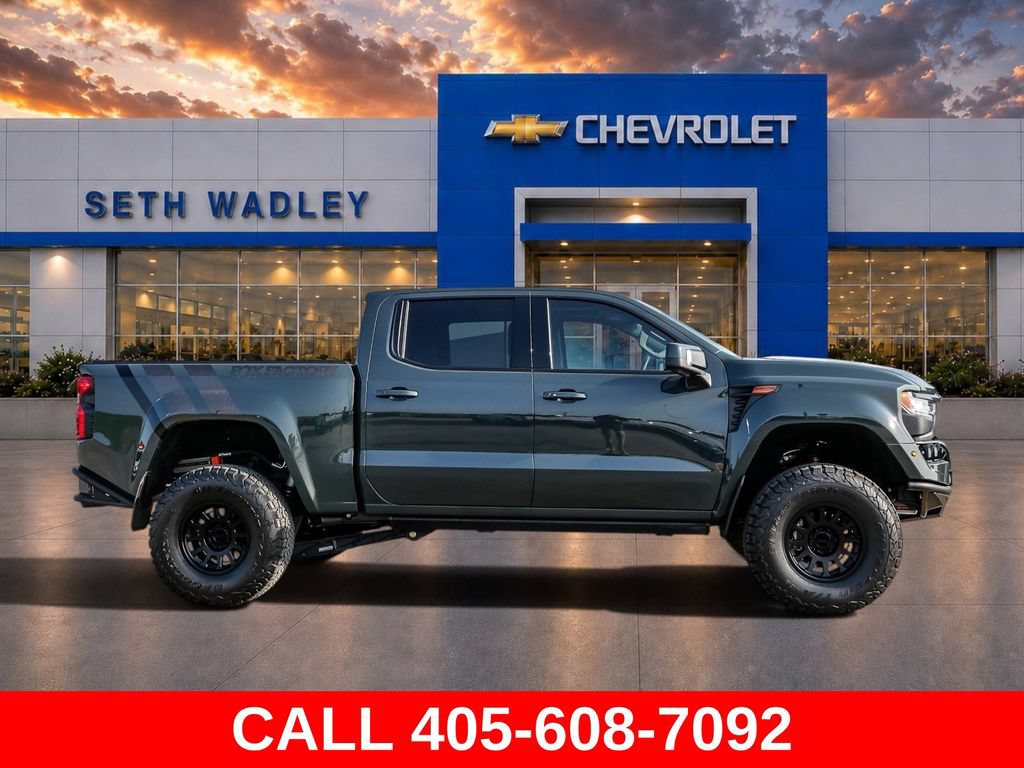 Used 2025 Chevrolet Silverado 1500 LTZ AWD/4WD image 8