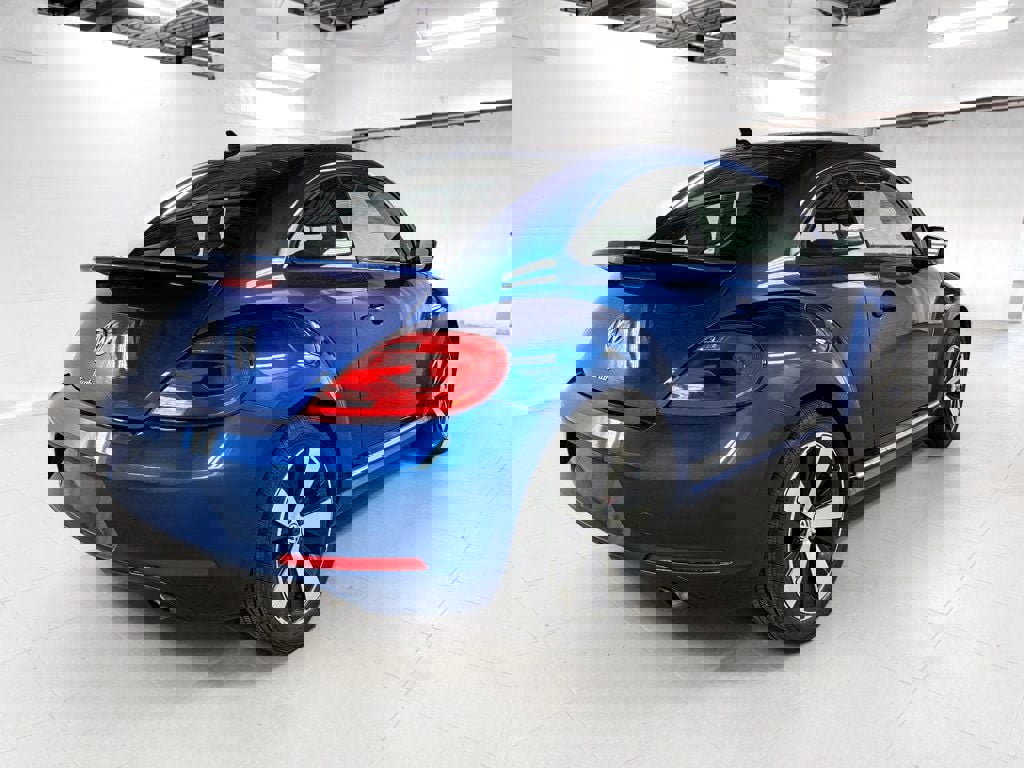 Used 2013 Volkswagen Beetle 2.0T FWD image 6