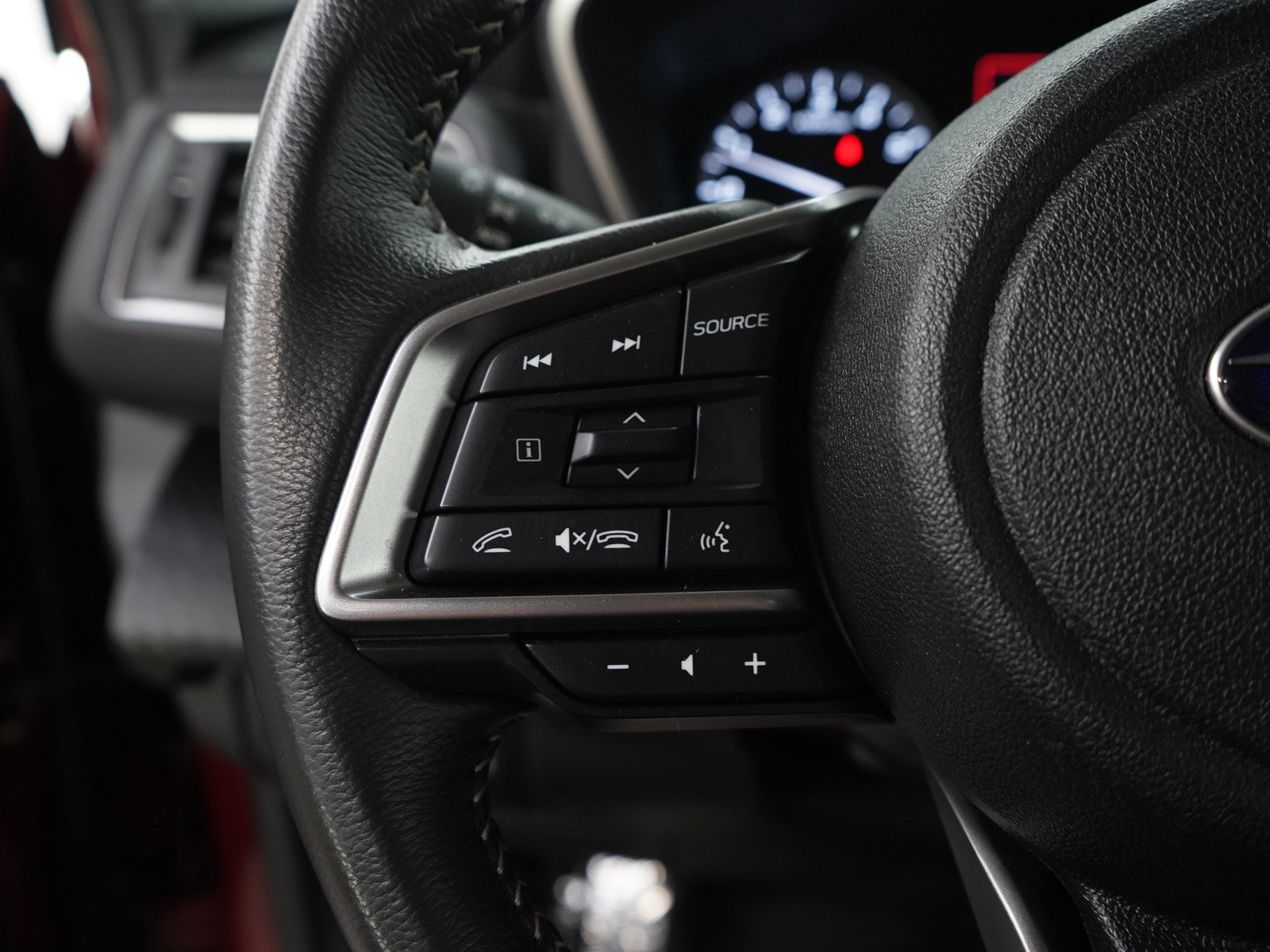 Used 2025 Subaru Ascent Premium image 19