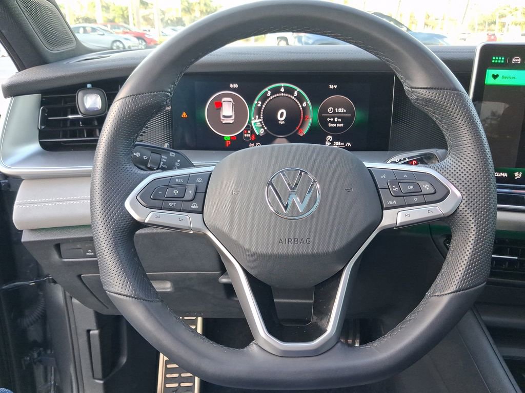 Used 2026 Volkswagen Tiguan SE R-Line AWD/4WD image 18